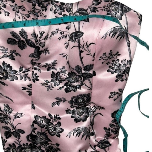 Tiffany Designs Satin Blush Floral Strapless Mermaid Formal Gown Sequins Size 8 - Picture 7 of 15